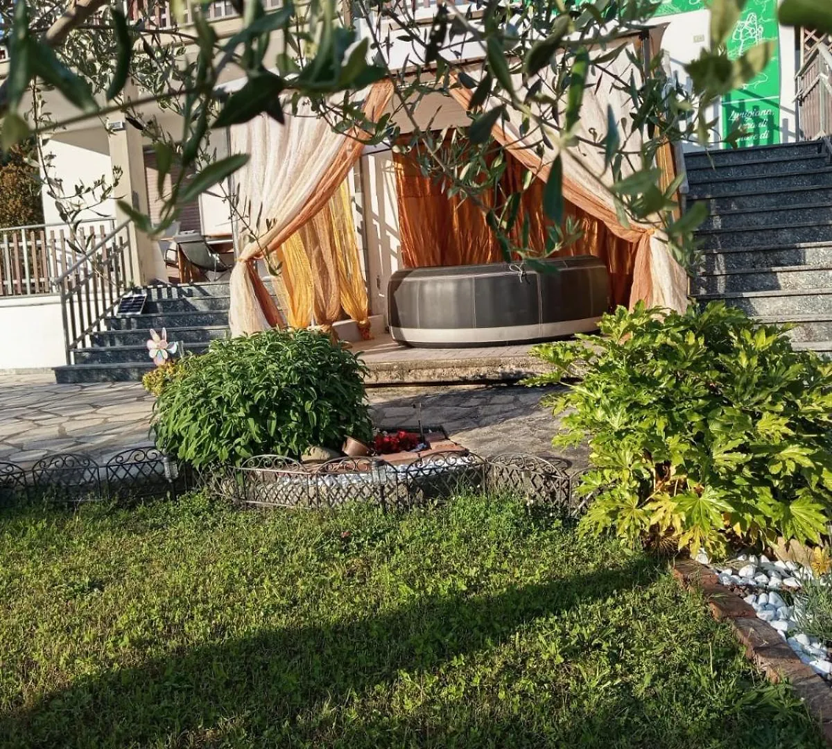 Hotel La Sosta In Lunigiana Monti di Licciana Nardi 0*,  Italia