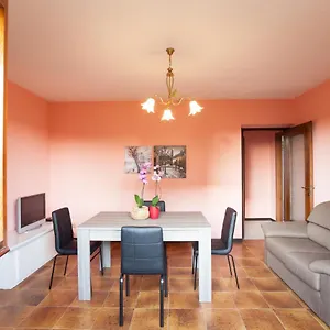 Cimetti Monica , Cavallasca Italia